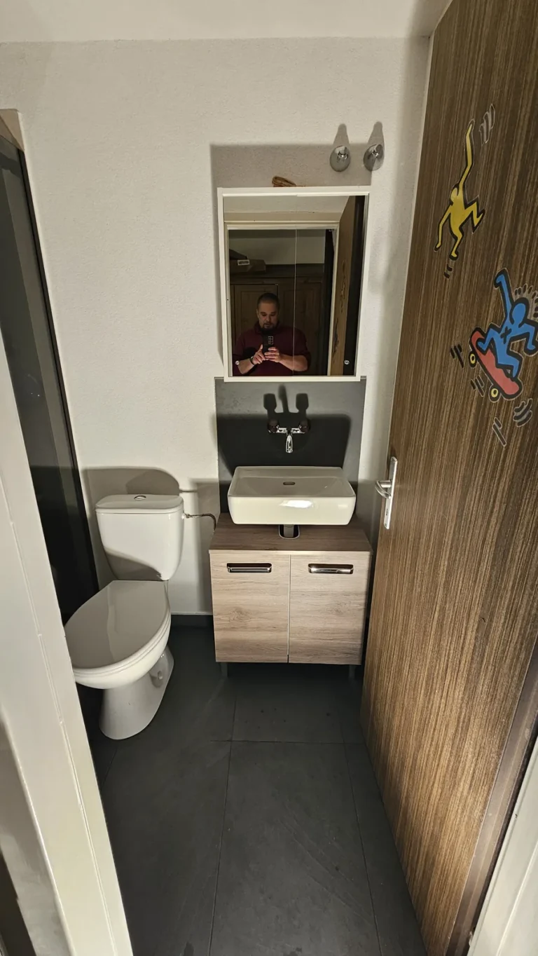 Łazienka w apartamencie, Szwajcaria — remont łazienki